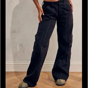 BDG Y2K cargo pant in black!